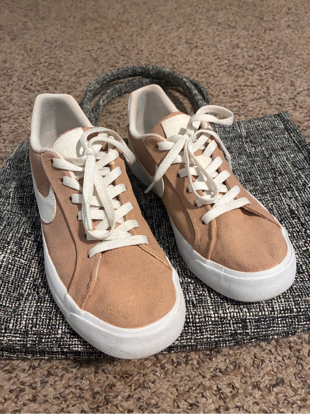 Nike Custom Sneakers Like New!